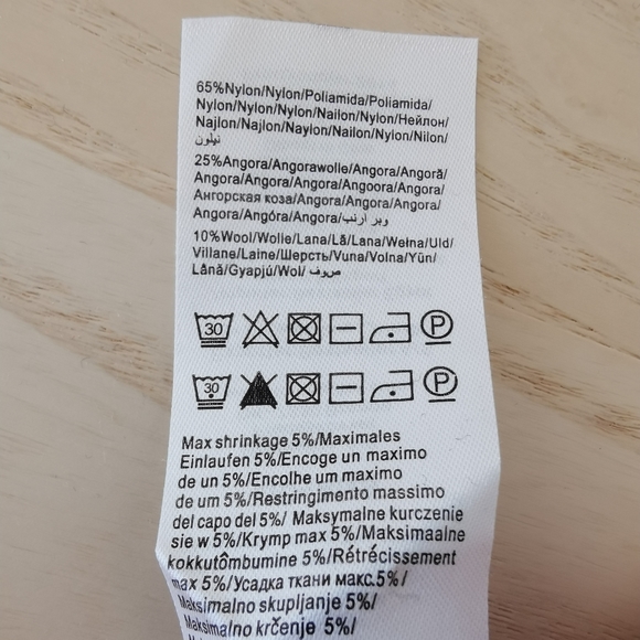 Angora wool soft pink fluffy sweater XS like S - Picture 7 of 7